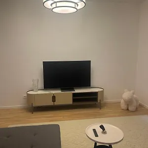 Apartment 3-zimmer Im Zentrum Dues